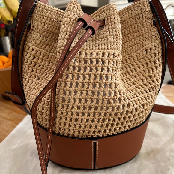 Loewe Small Balloon Bag Raffia and Tan Calfskin - Picture 2 of 7